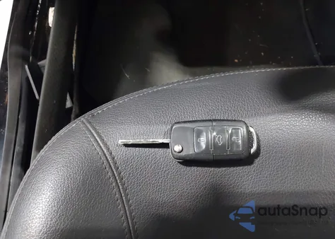 2005 Volkswagen Passat Gls 1.8T from USA, damaged, VIN WVWAD63B85E085916